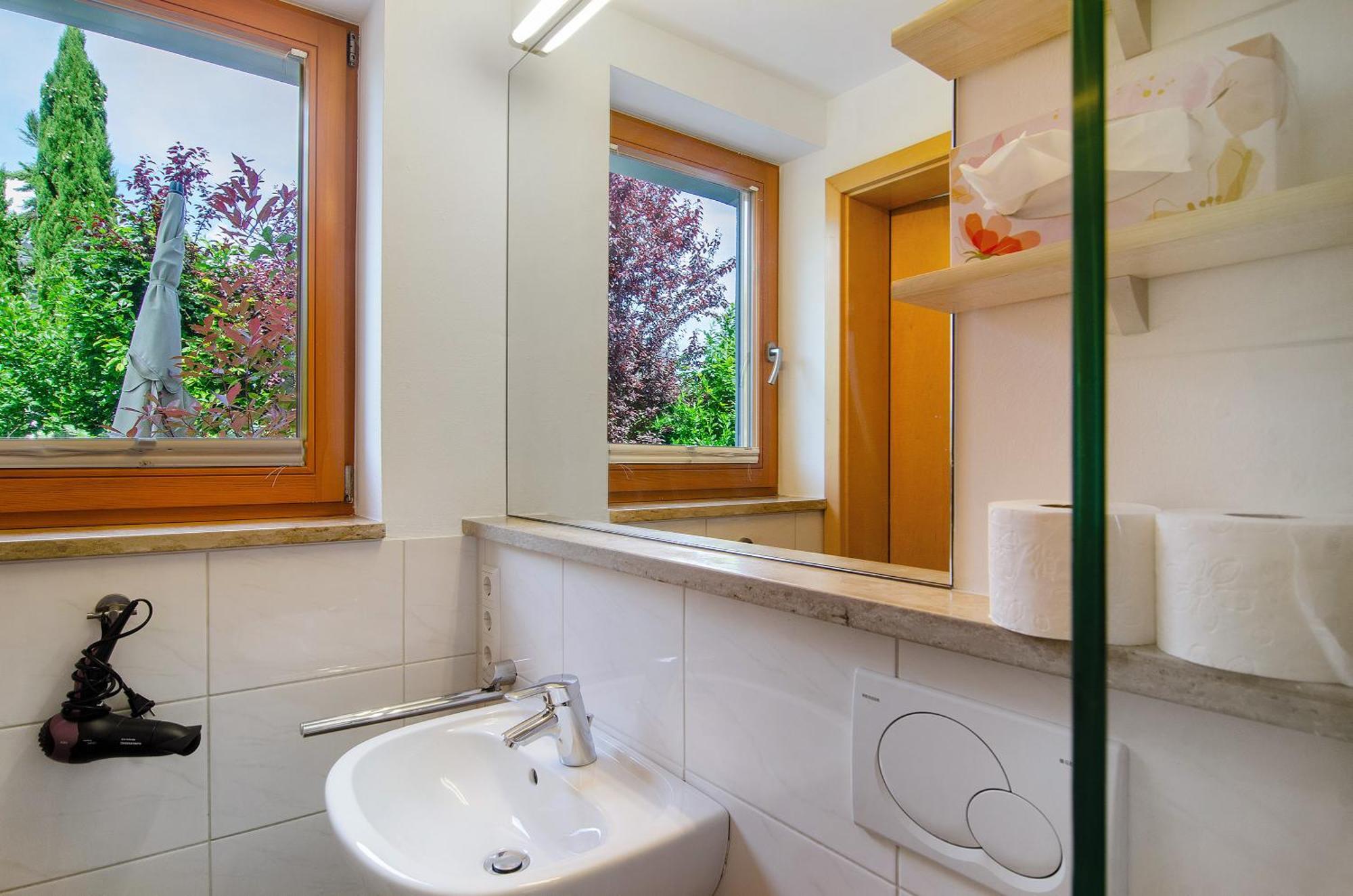 Ferienwohnungen Im Rosengarten Bodman-Ludwigshafen Exterior foto